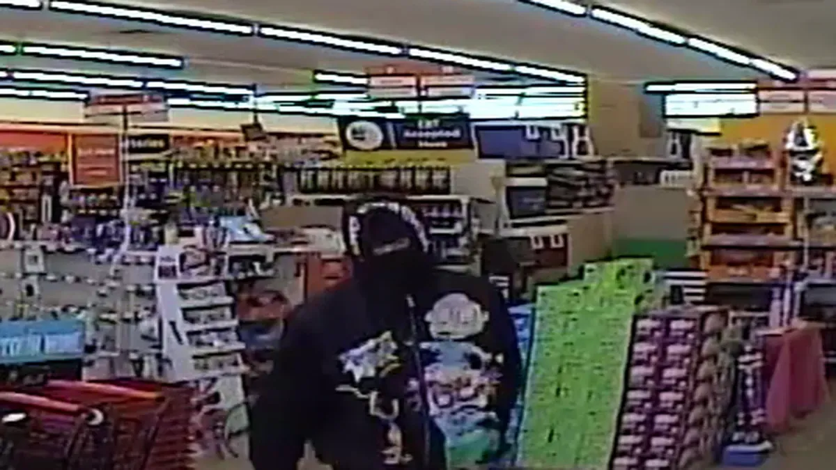 Featured image for Bradenton Florida Dollar General Thief