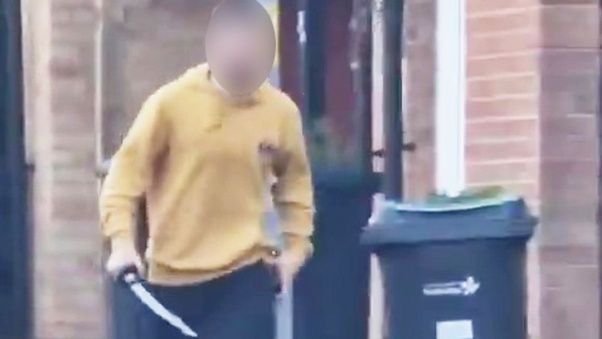 Featured image for Kinfe Attack While Walking Down the Street