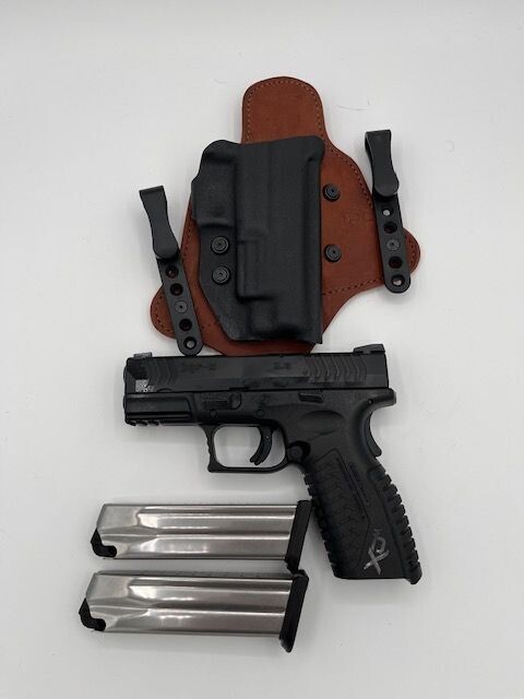 ​Springfield Armory XD9 MM 3.8 in Barrel  1 Leather IWB Pancake Holster